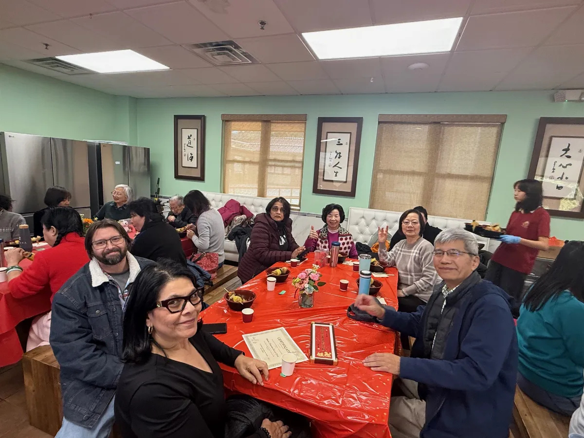 Xiangyun Temple Welcomes the New Year with Volunteer Appreciation Ceremony in Chinese and English